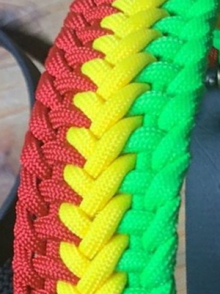 Tissage Tricolore : le tressage du Frenchie, mais aux couleurs de votre choix